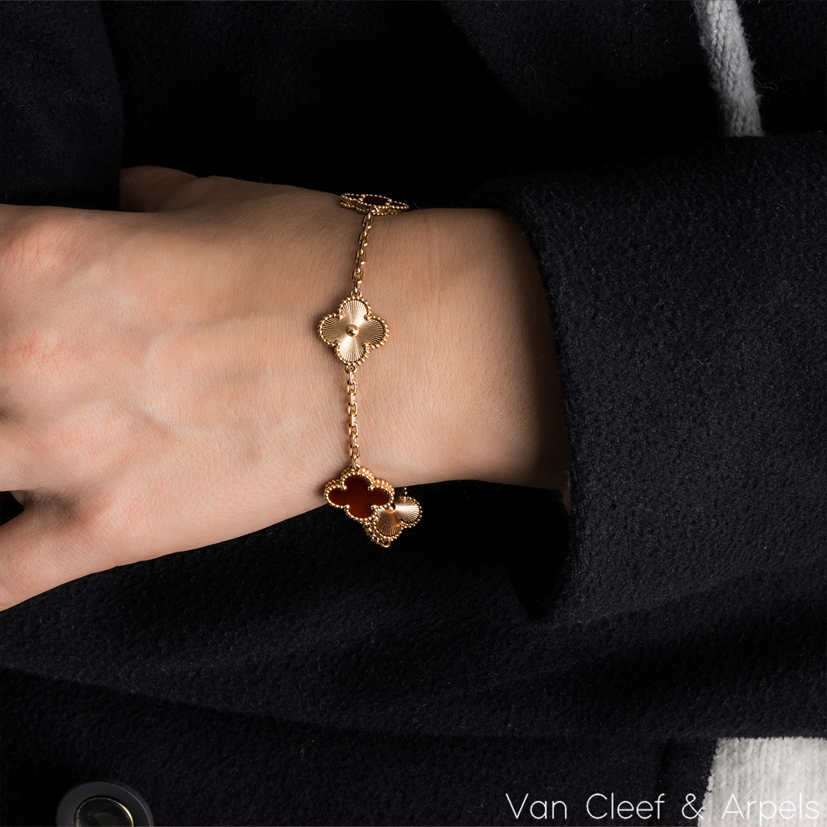 Vintage Alhambra bracelet, 5 motifs 18K rose gold, Carnelian - Van